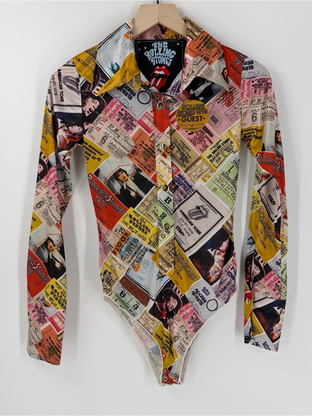 Stoned Immaculate Rolling Stones Backstage Passes Bodysuit Size Small Multicolor